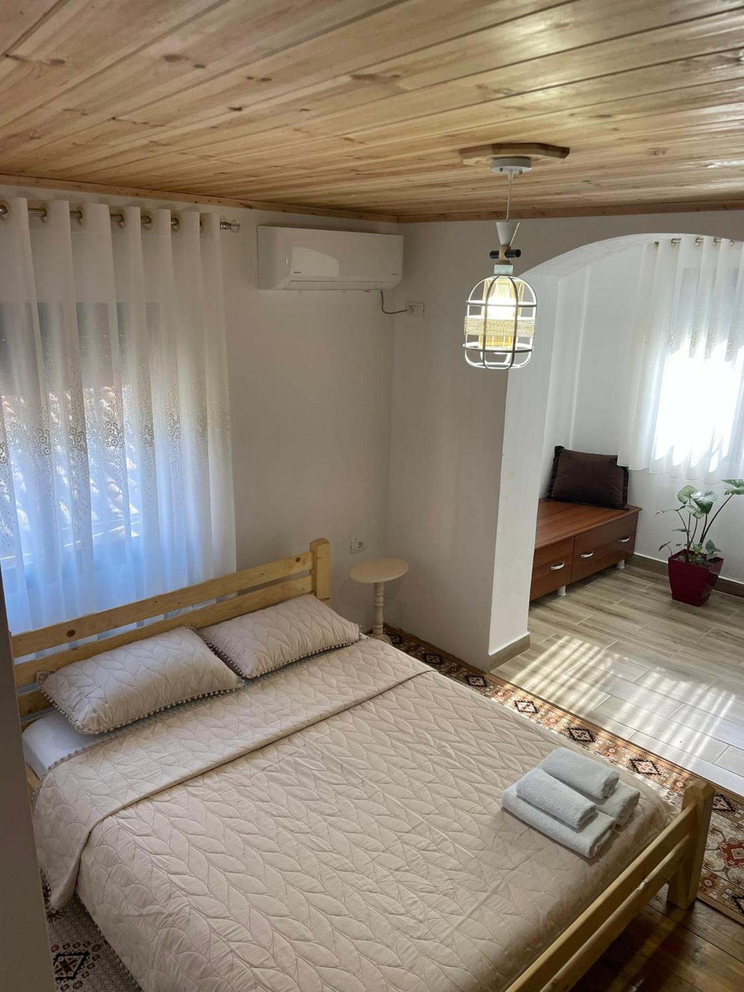 Guesthouse Kroi City Center Berat Exterior foto